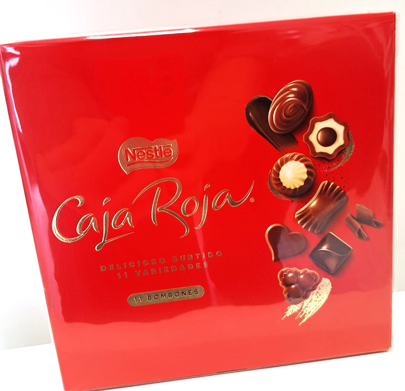 Estuche de 11 bombones de Nestle caja roja